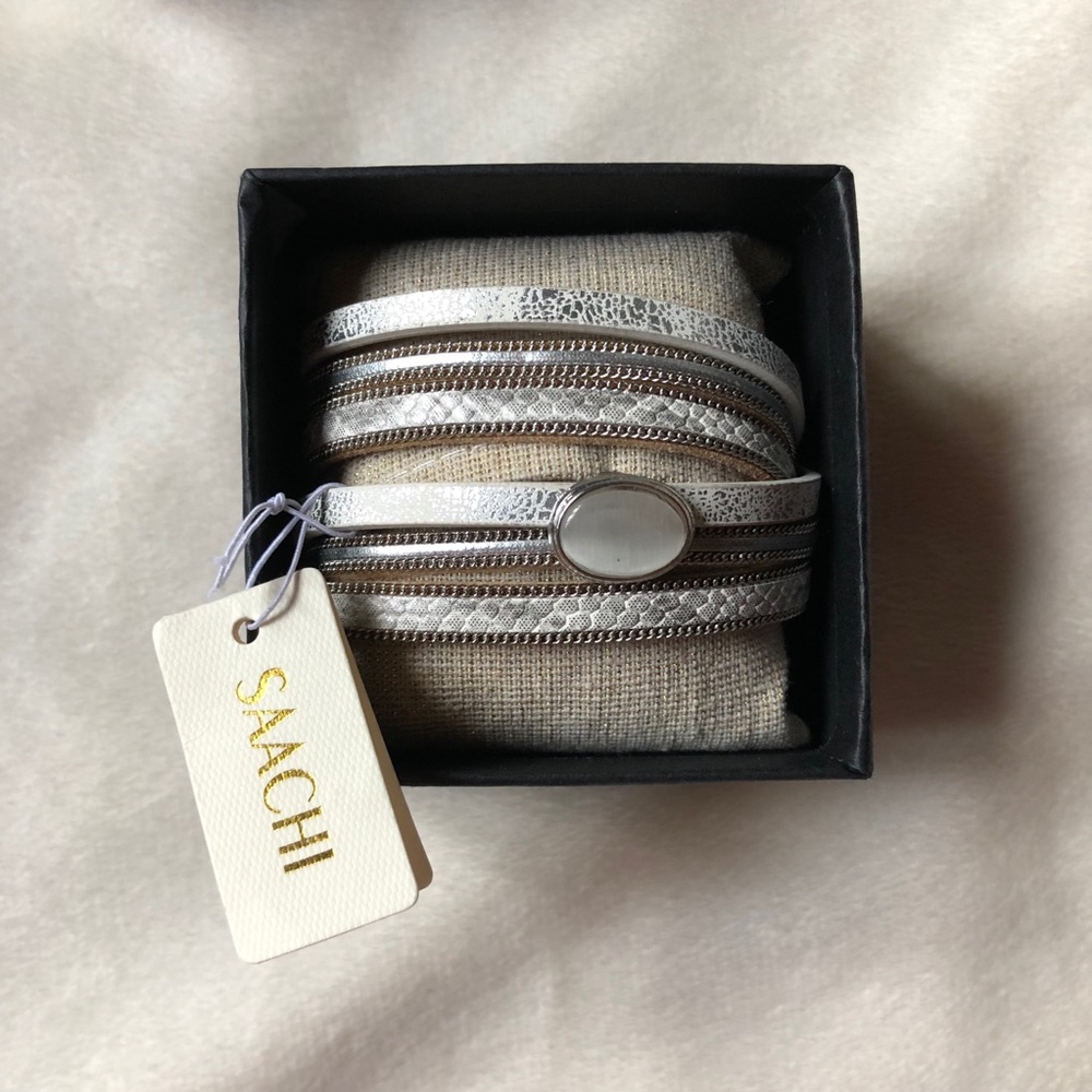 SAACHI New York double-wrap leather bracelet!😍😍